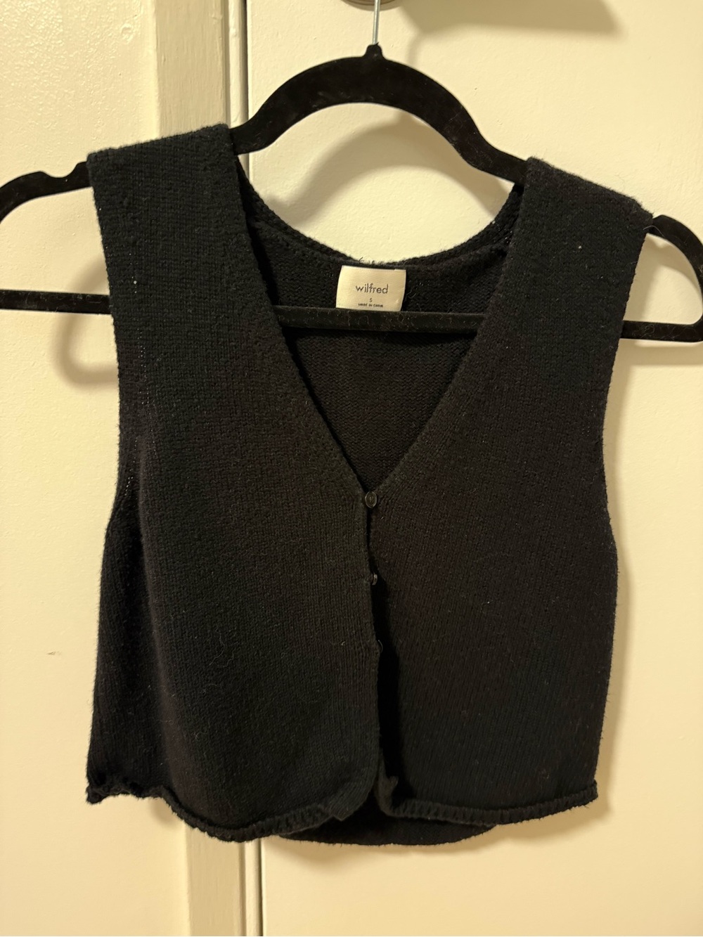 Wilfred Black Cropped Knit Button Vest